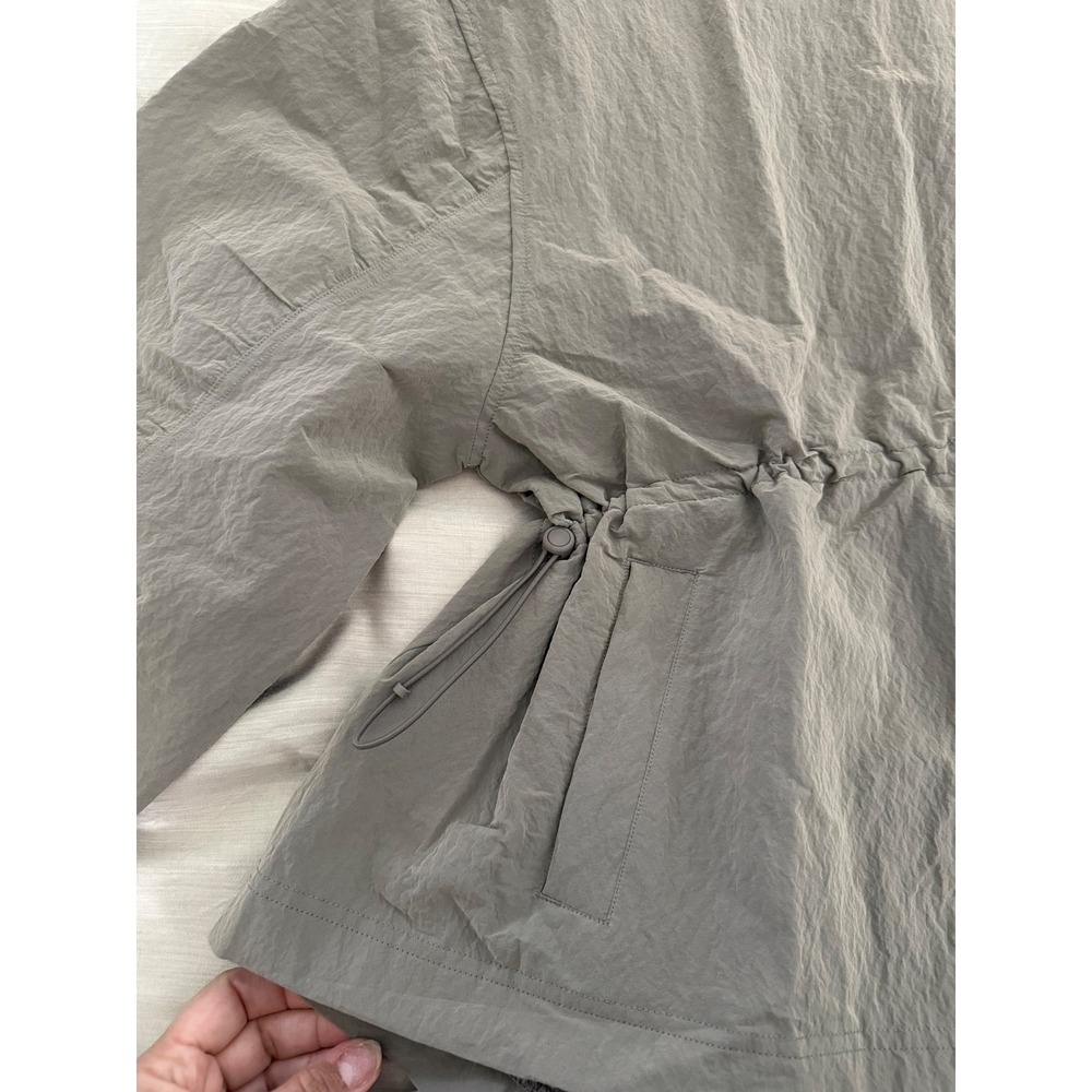 NWT Lululemon Lightweight Relaxed Fit Jacket High Neck Elastic Waist WarmAshGray - Picture 8 of 13